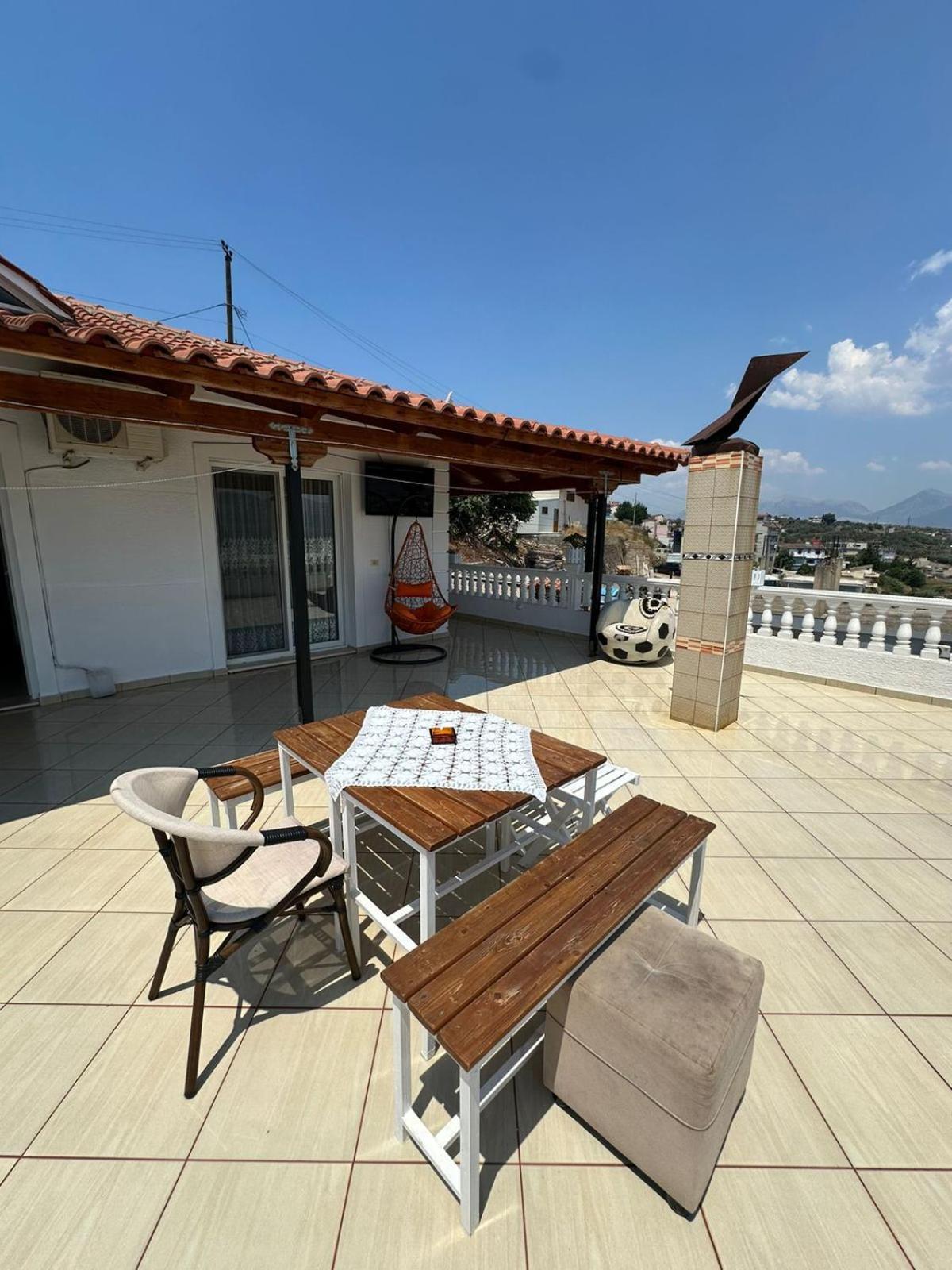 Apartments Berti Sarandë Exteriör bild