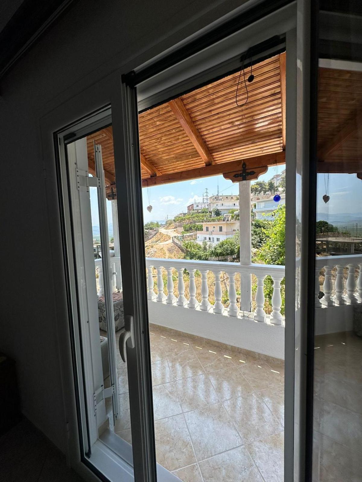Apartments Berti Sarandë Exteriör bild